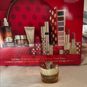 Estee Lauder Revitalizing Supreme + youth power Creme 1oz. Brand new